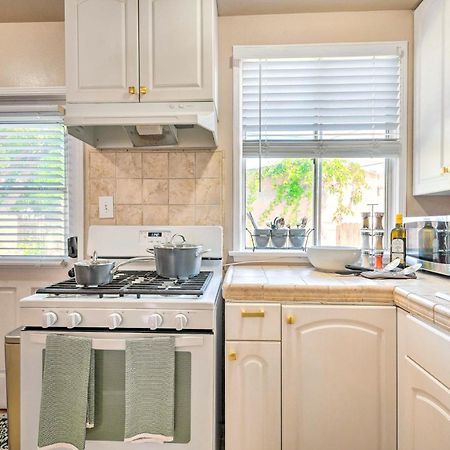 Villa Stylish And Modern Burbank Gem With Private Yard! Exterior foto